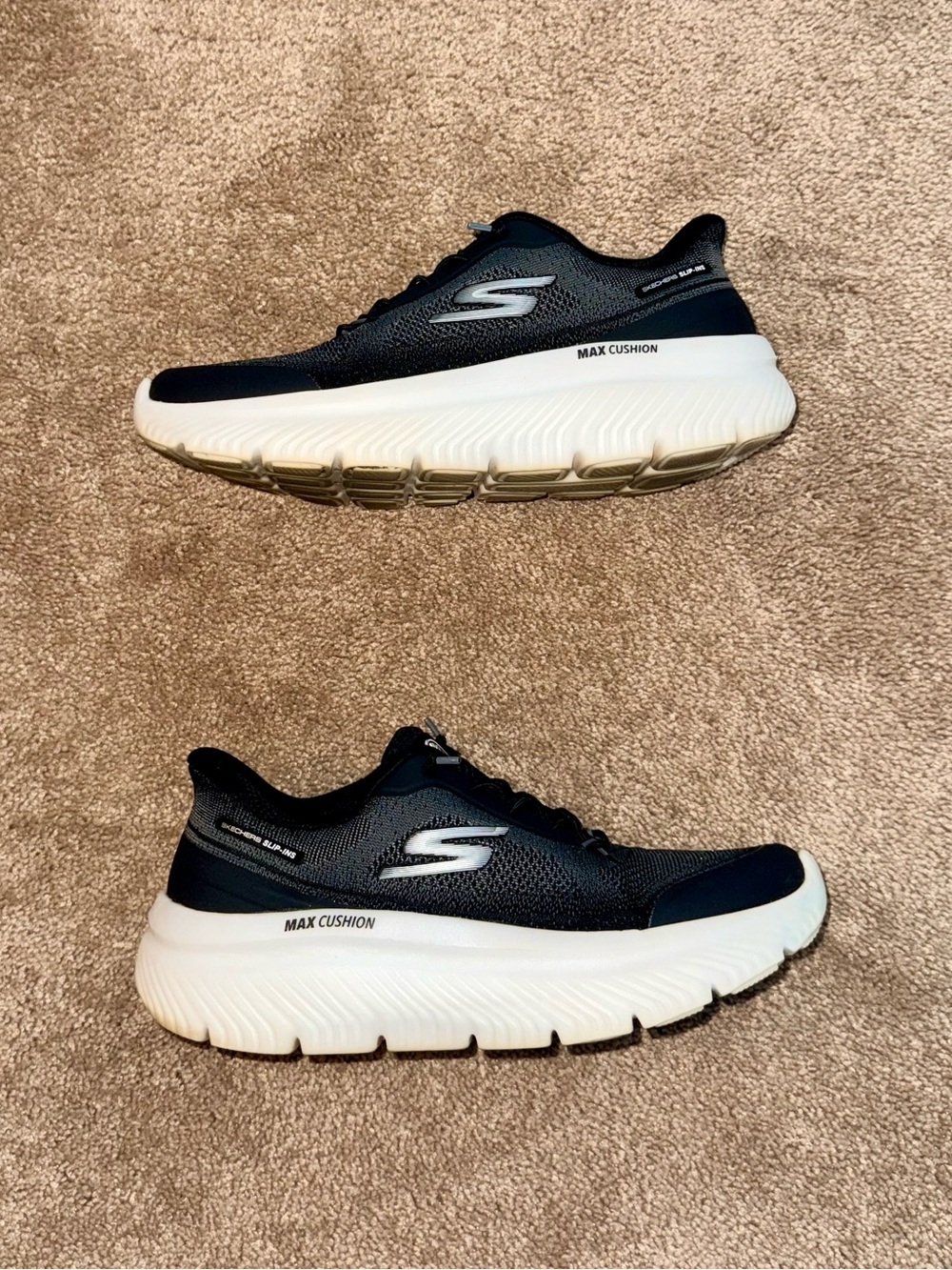 Skechers GO WALK Max Cushioning Slip-Ins Black White Women's Size 8